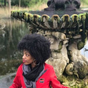 Meet your Posher, Amari